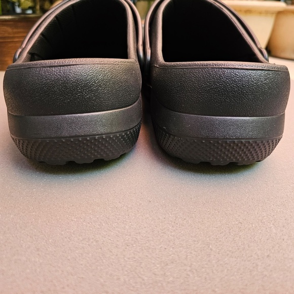 Crocs Specialist II Clog - Work Shoes, EUC - Picture 7 of 12